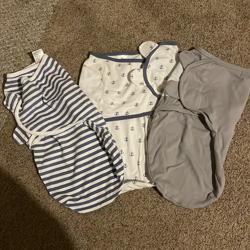 Amazing Baby set of 3 small swaddles